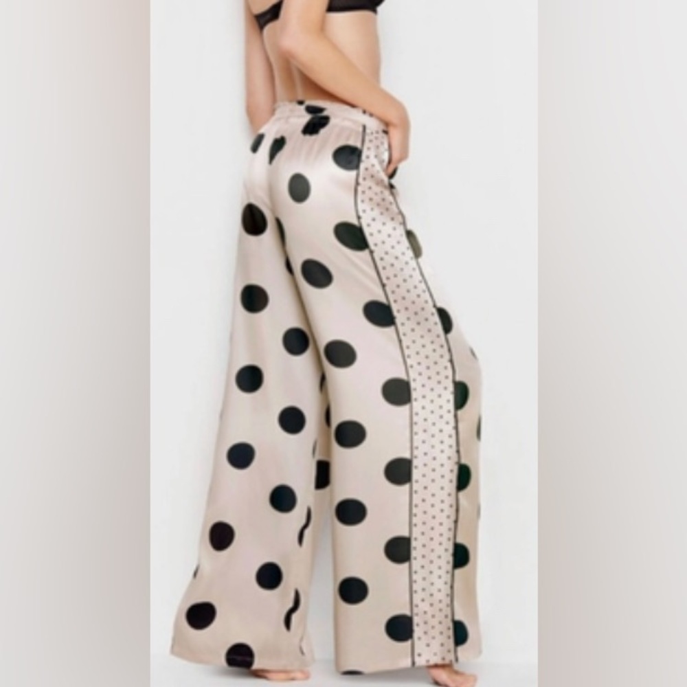 Victoria's Secret Satin Lounge Pants - Cream and Black - Picture 6 of 6